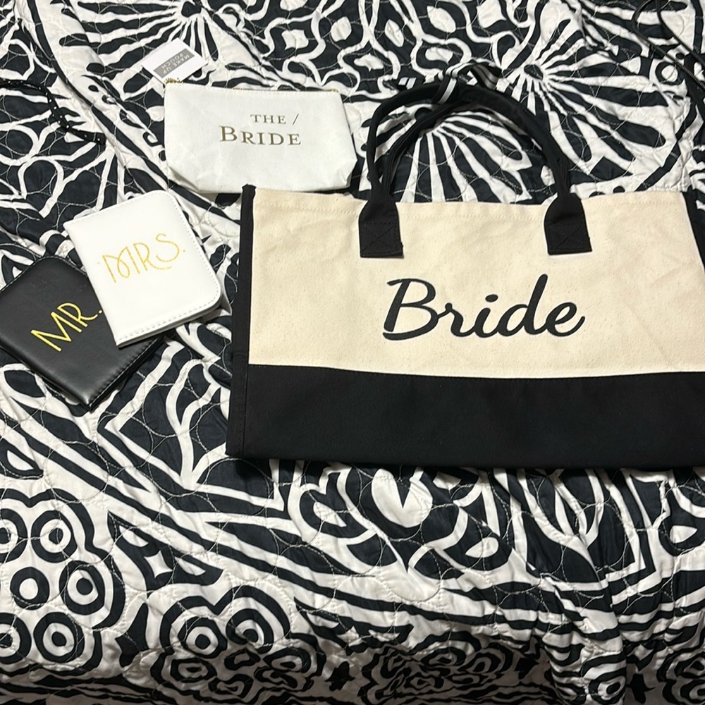 Bride Package. Tote, Pouch, Passport Holders - image 1